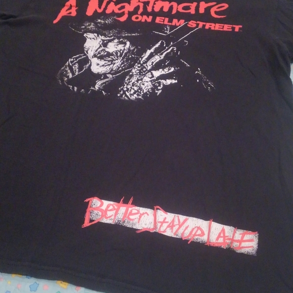 🔥👻 A Nightmare On Elm Street 🏡 Shirt Small ✨ Freddy Krueger 🎃 Horror 📼 💤 - Picture 3 of 7